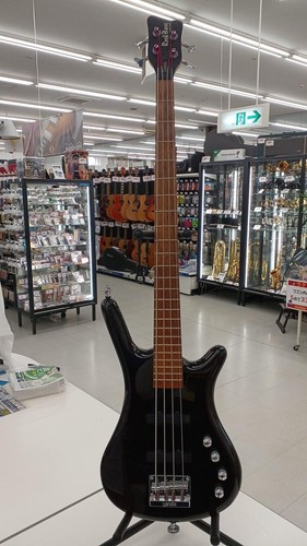 Guitare basse électrique